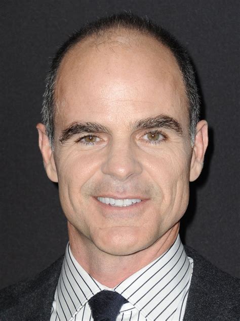 michael kelly height